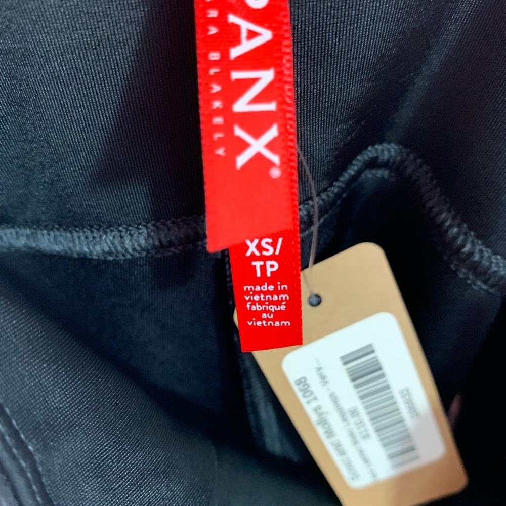Spanx Faux Leather Moto Leggings. NWT.Size XS. Black. - Picture 8 of 9